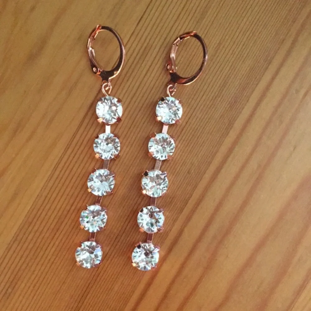 Gorgeous Dangle Crystal Earrings